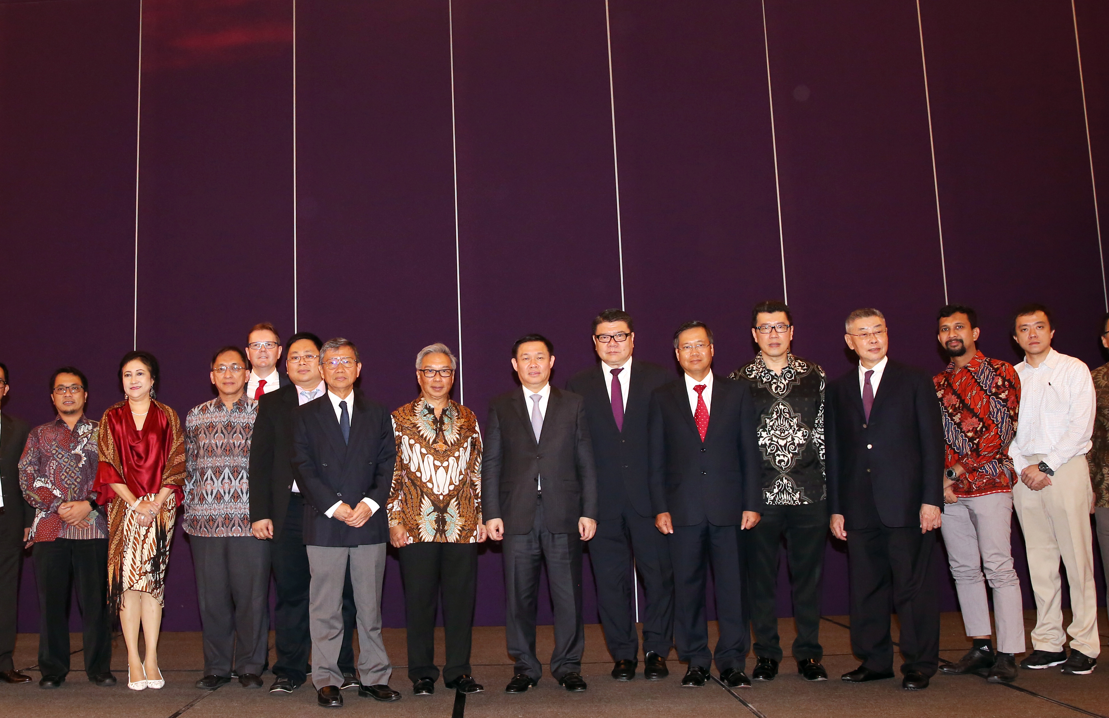 asean can the hien vai tro trung tam trong cac van de khu vuc