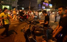 oto tong hang loat xe tren pho sai gon it nhat 4 nguoi bi thuong trong do co 1 em be