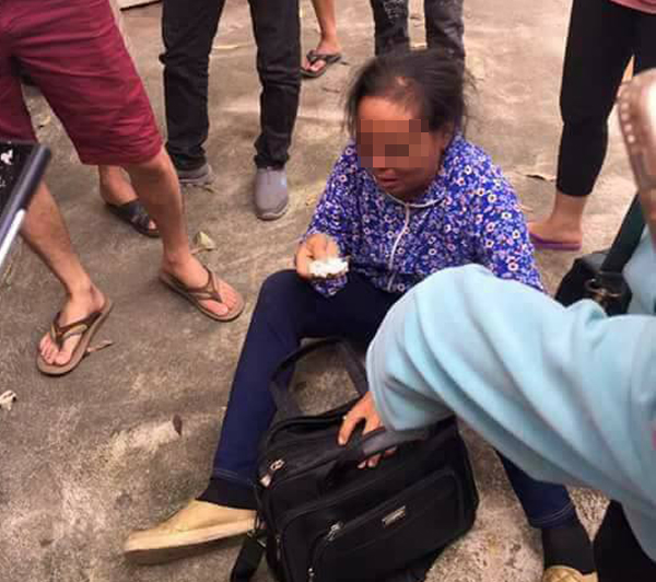 nay sao di dau cung thay bat coc tre em cac me oi biet gi chua chung ta bi xo mui roi cac me a