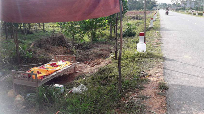 nguoi dan ong tu vong ben quoc lo nghi bi bo lai sau tai nan giao thong