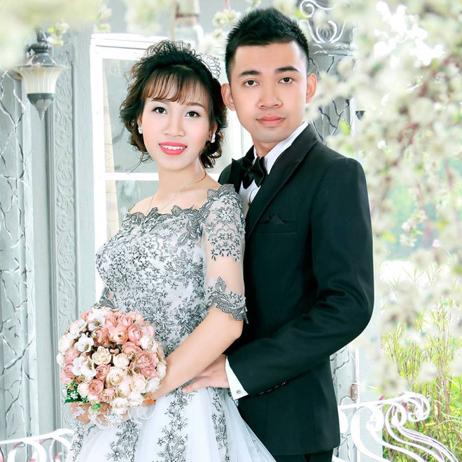 dam cuoi mua mua bao chu re hanh phuc cong co dau qua doan duong ngap nuoc va bun dat