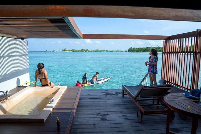 chi 250 trieu den thien duong bien malpes roi om ve that vong co nang con bi dan mang nem da du doi