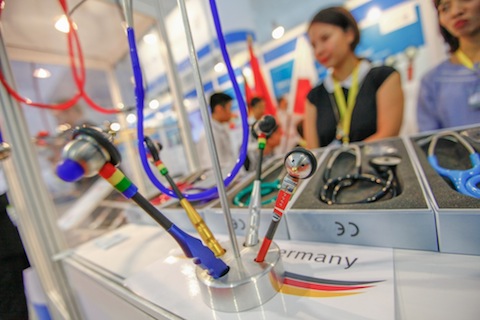 250 doanh nghiep tham gia trien lam ve duoc pham va thiet bi y te