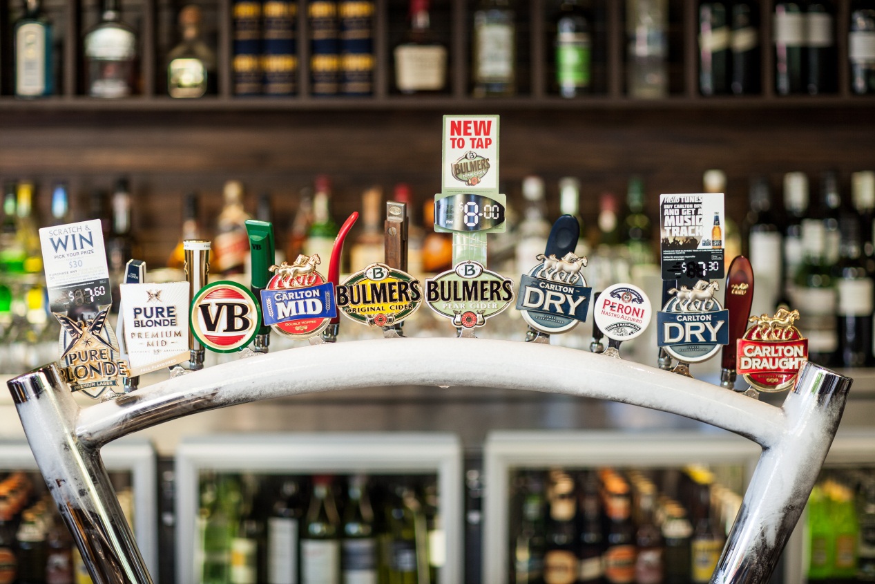 hang bia lon nhat australia them muon thi truong viet