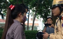 lay duoc chong la canh sat giao thong vipham luat 8 lanthang