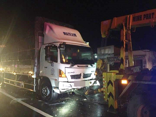 tai nan giao thong nghiem trong o binh thuan thuong ta va thieu ta cong an tu vong tai cho