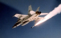 diep vien kgb va goi buu kien co cuoc gui chua day 100 usd mang ten lua sidewinder ve nga