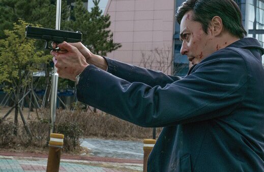 lee jong suk noi bat hon ca dan anh jang dong gun tren poster phim moi