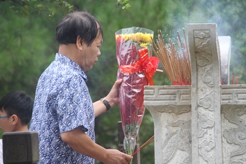 quang binh da co gan 48 trieu nguoi den vieng mo dai tuong vo nguyen giap