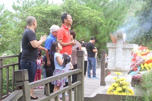 quang binh da co gan 48 trieu nguoi den vieng mo dai tuong vo nguyen giap