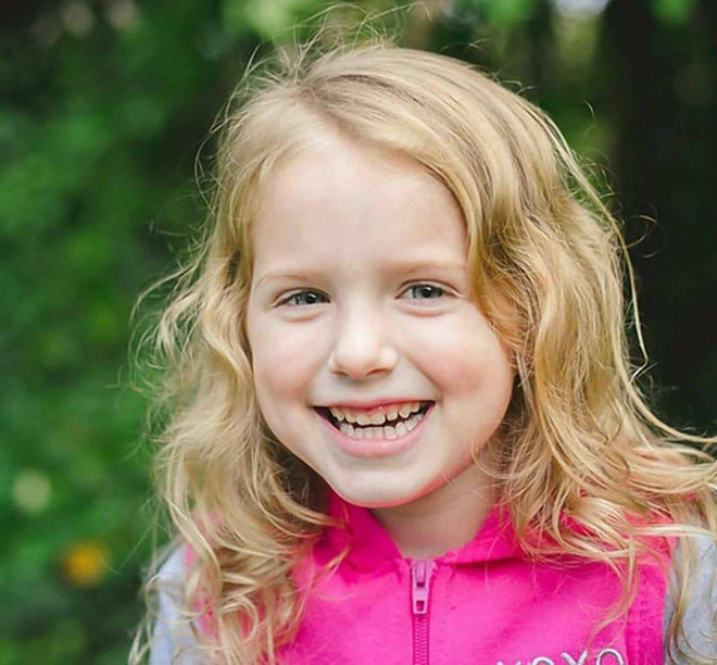 bo sat hai thieu con ga i 5 tuoi vi la m phie n luc dang ngu