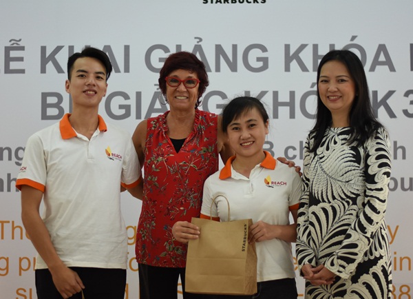 chung tay dem den tuong lai tuoi sang hon cho thanh nien kho khan tai viet nam