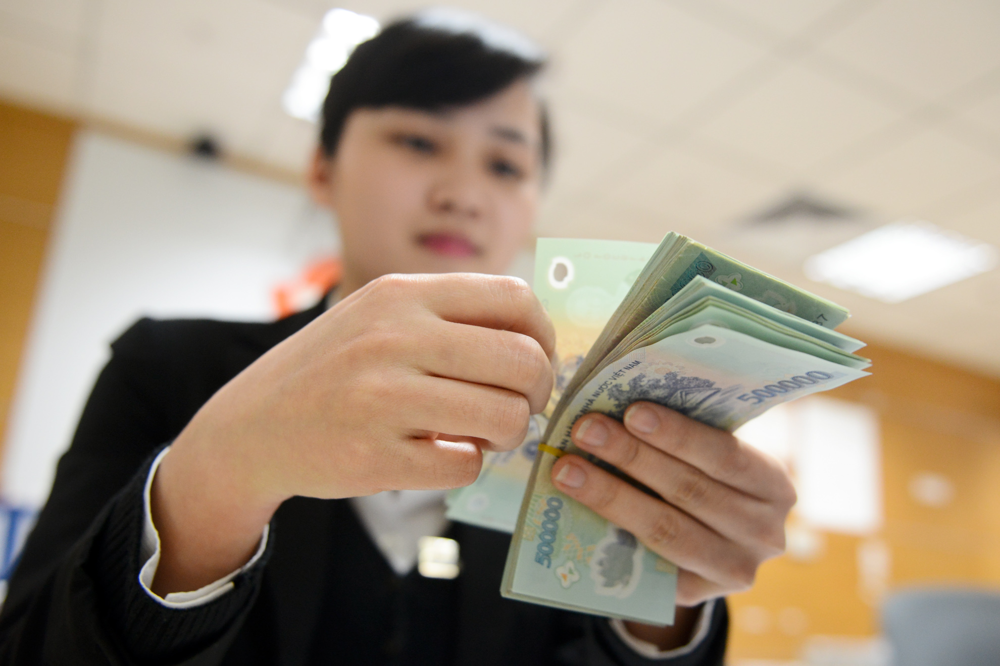 khuyen khich cac ngan hang cho vay khong the chap
