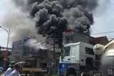 chay lon tai xuong banh keo o hoai duc ha noi lam 8 nguoi tu vong