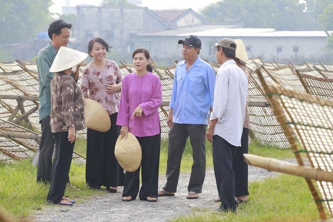 tuong vi bo tinh cu de cap dai gia cat phuong lam lu den muc khong nhan ra