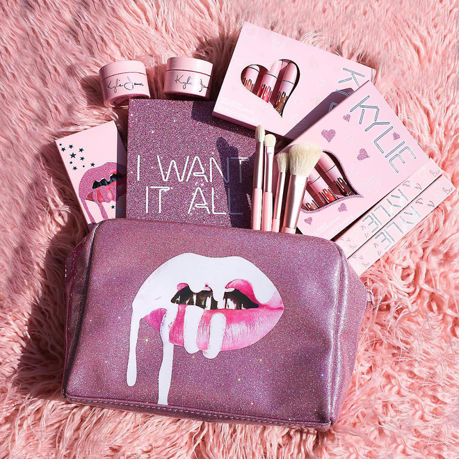 mung sinh nhat 20 tuoi kylie jenner tung ra bst my pham cool dung hoi