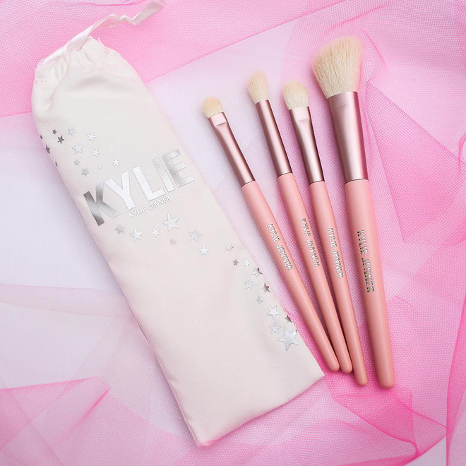 mung sinh nhat 20 tuoi kylie jenner tung ra bst my pham cool dung hoi