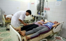 nghe an 10 nguoi nhap vien khan cap do ngo doc sau khi an canh nam