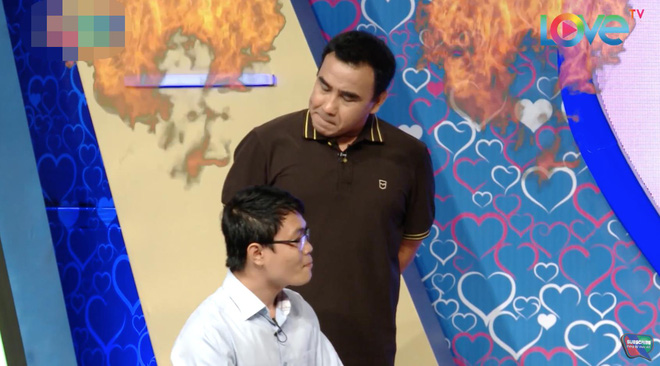 quyen linh boc hoa cat tuong tuyen bo nghi lam mai vi khach moi ban muon hen ho