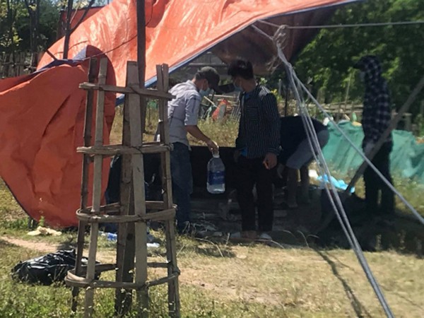 nghe an phat hien thi the nguoi dan ong noi tren song cua tien