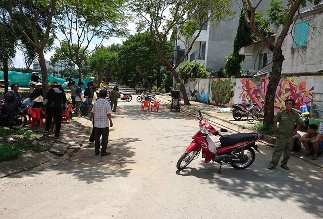 tphcm day xe lan di ban ve so muu sinh nguoi dan ong dot ngot nga xuong dat tu vong