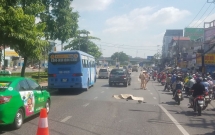 tphcm nam thanh nien bi o to can tu vong duoi doc cau binh trieu