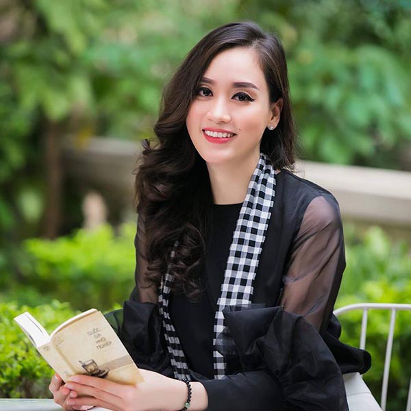 cuoc song cua my nhan viet sau 7 nam gan bo dung lat tung o chu o chiec non ky dieu