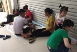 nguoi nha benh nhan khon kho vi nang nong keo dai