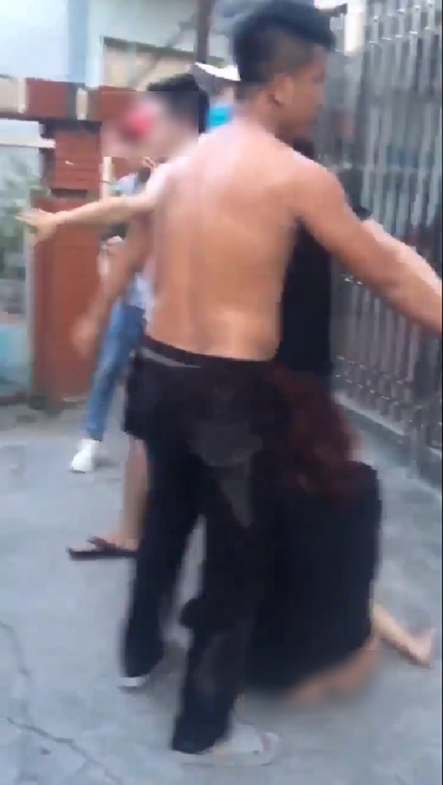 quang ninh bat duoc chong ngoai tinh vo duoc me va em chong hop luc xong vao chui boi lot do co bo nhi