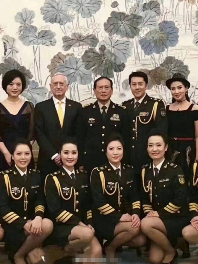 quan doi trung quoc bi chi trich lam mat hinh tuong trong le don tiep bo truong my