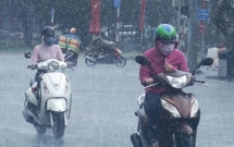 thoi tiet ngay 67 bac bo cham dut nang nong chieu toi co mua rao va dong dien rong