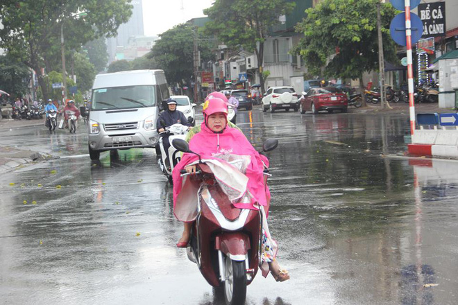 ha noi don mua vang sau nhung ngay nang nong dinh diem