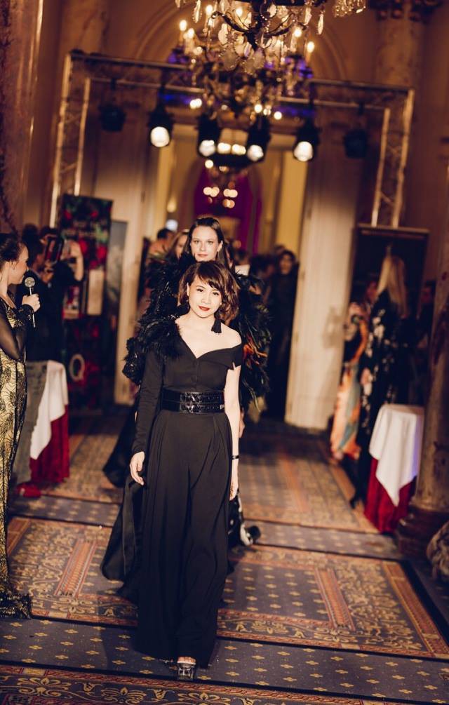 ntk viet khien loat hoa hau noi tieng the gioi va hoa dan trung quoc bi me hoac