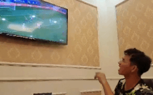 con trai xuan bac buc xuc doi sang uruguay can suarez rua han cho ronaldo