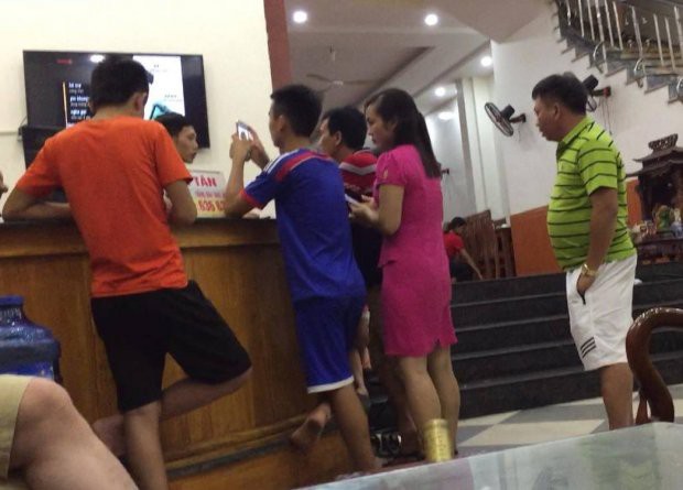 nu chu khach san o sam son bi to duoi khach vi tu y an ngoai len tieng khong co chuyen chat chem thue giang ho den doa khach