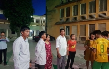 vu nguoi nha quay benh vien sau cai chet cua cu ba gay chan nan nhan tu vong do nhoi mau co tim