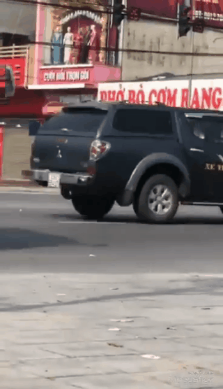 quang ninh man luyen cong oai oam giua giao lo dong duc