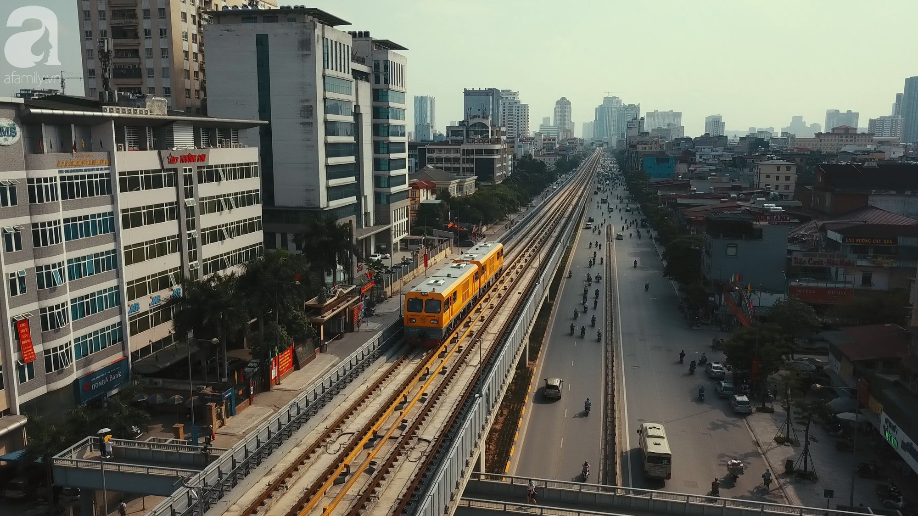 tau dien tuyen cat linh ha dong chinh thuc dong dien luoi quoc gia de chay thu