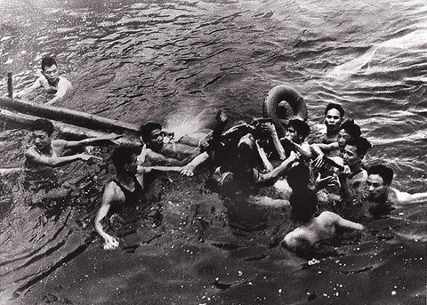 phat ban than ky cua ten lua vn con do doc my bi bat song cuong kich a 4 hit xi than