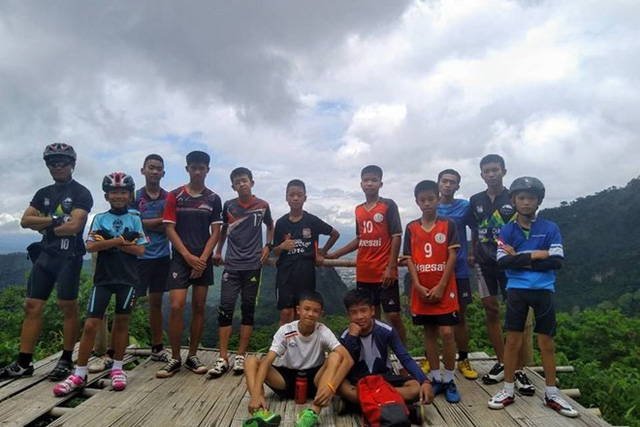 cau chuyen giai cuu doi bong nhi thai lan khoi hang tham luang day ky tich sap duoc chuyen thanh mot sieu pham holywood