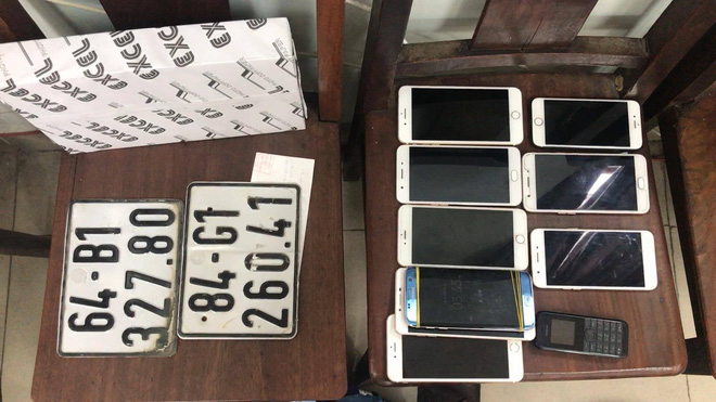 bat nhom chuyen dung binh xit hoi cay de tan cong phu nu roi cuop tai san o sai gon