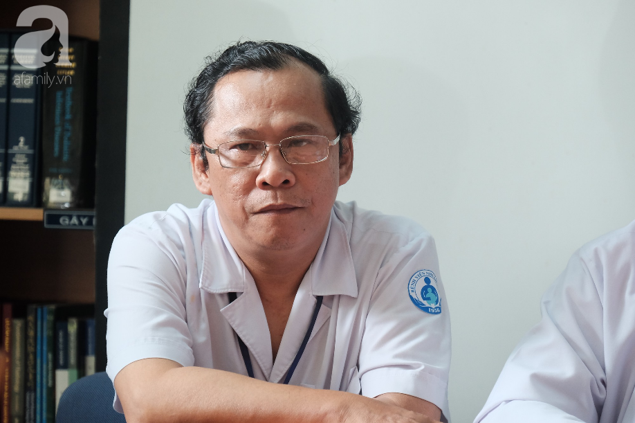 long an be gai 13 tuoi oi ra mau o at tinh mang bi de doa vi can benh rat hiem