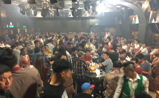 121 dan choi duong tinh ma tuy chay tan loan o khach san sai gon
