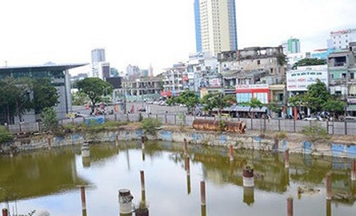 da nang thu hoi 2 du an bo hoang o khu vuc trung tam de lam bai do xe