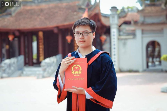 nam sinh vien ngoai thuong nghi buon chuyen hoc tap mat lien lac voi gia dinh phat hien co song dien thoai ngay cho gia dinh sinh song