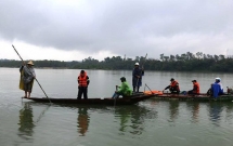 nghe an hai vo chong danh ca mat tich tren song sau tran mua lon