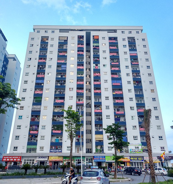 ha noi cu dan chung cu thanh ha cienco 5 phat hien be nuoc ngam day rac thai xay dung