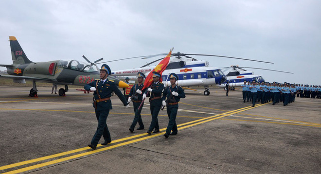 khong quan viet nam vua co them trung doan moi trang bi may bay va vu khi gi