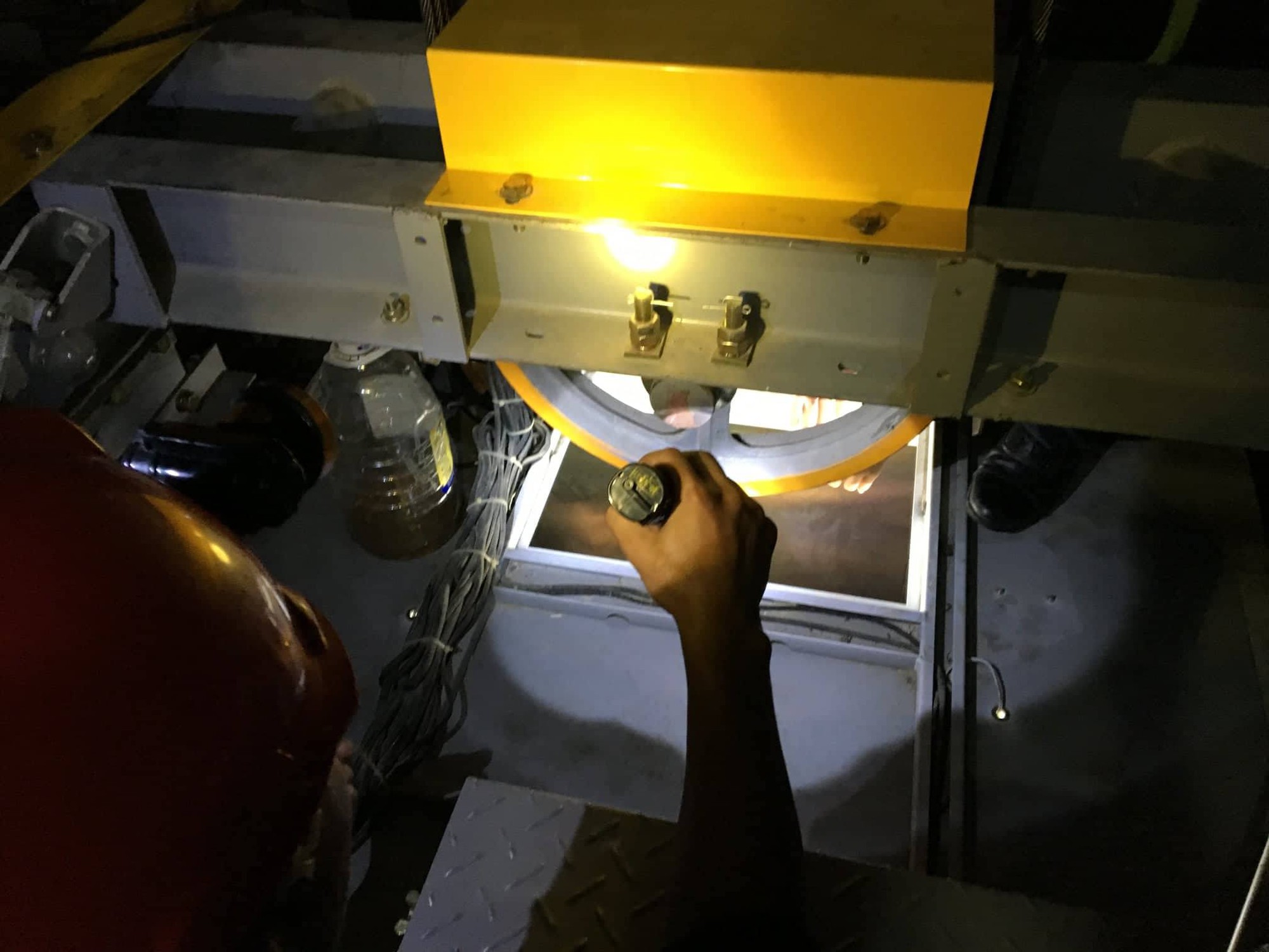 thanh hoa dua 10 nan nhan ket thang may ra ngoai an toan sau 10 phut