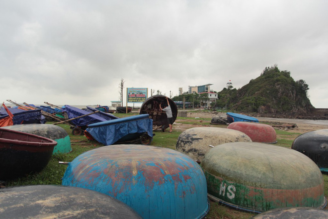 nguoi dan gap rut gia co nha cua cua hang truoc khi con bao so 3 do bo